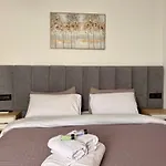 Antonio 3* 체파로