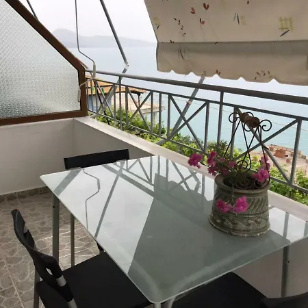 Antonio Guest house Qeparo